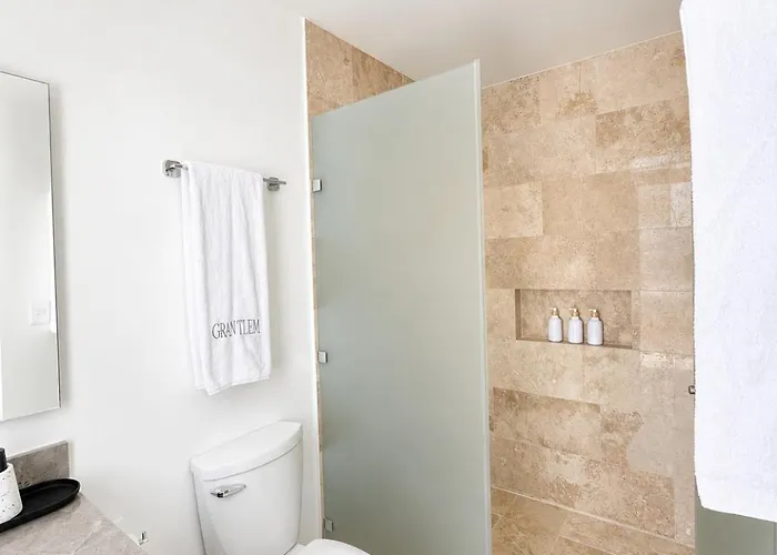 Apartment 2-story Penthouse With Private Jacuzzi 5 Min *
