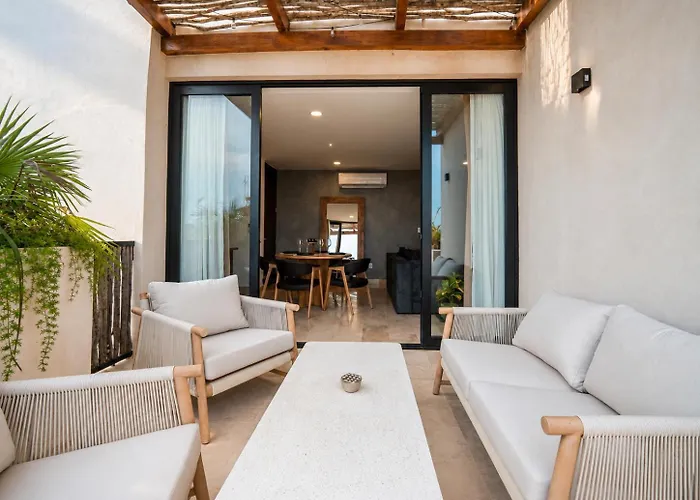 Apartment 2-story Penthouse With Private Jacuzzi 5 Min *